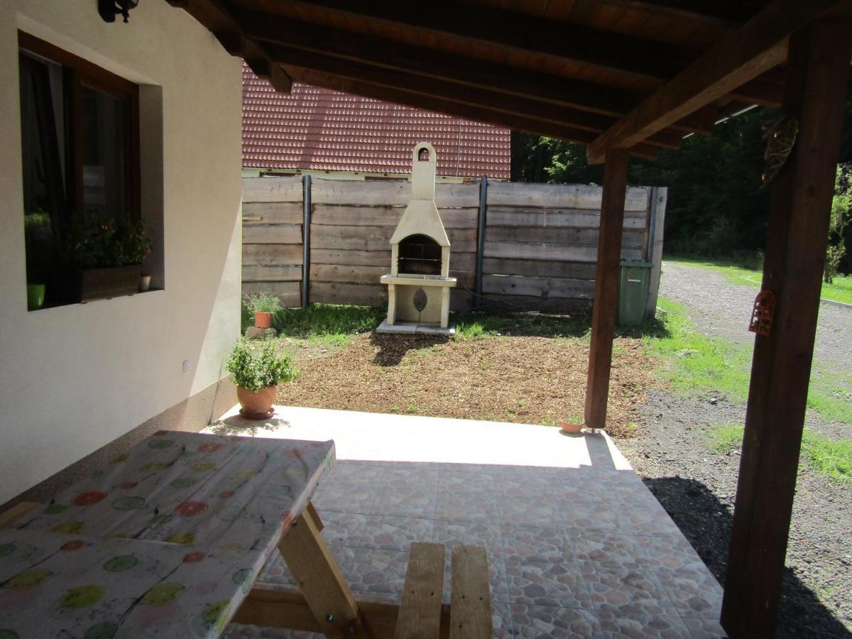 Villa Rekreacni Dum V Brdech Pod Svatou Annou Ohrazenice  Exterior foto